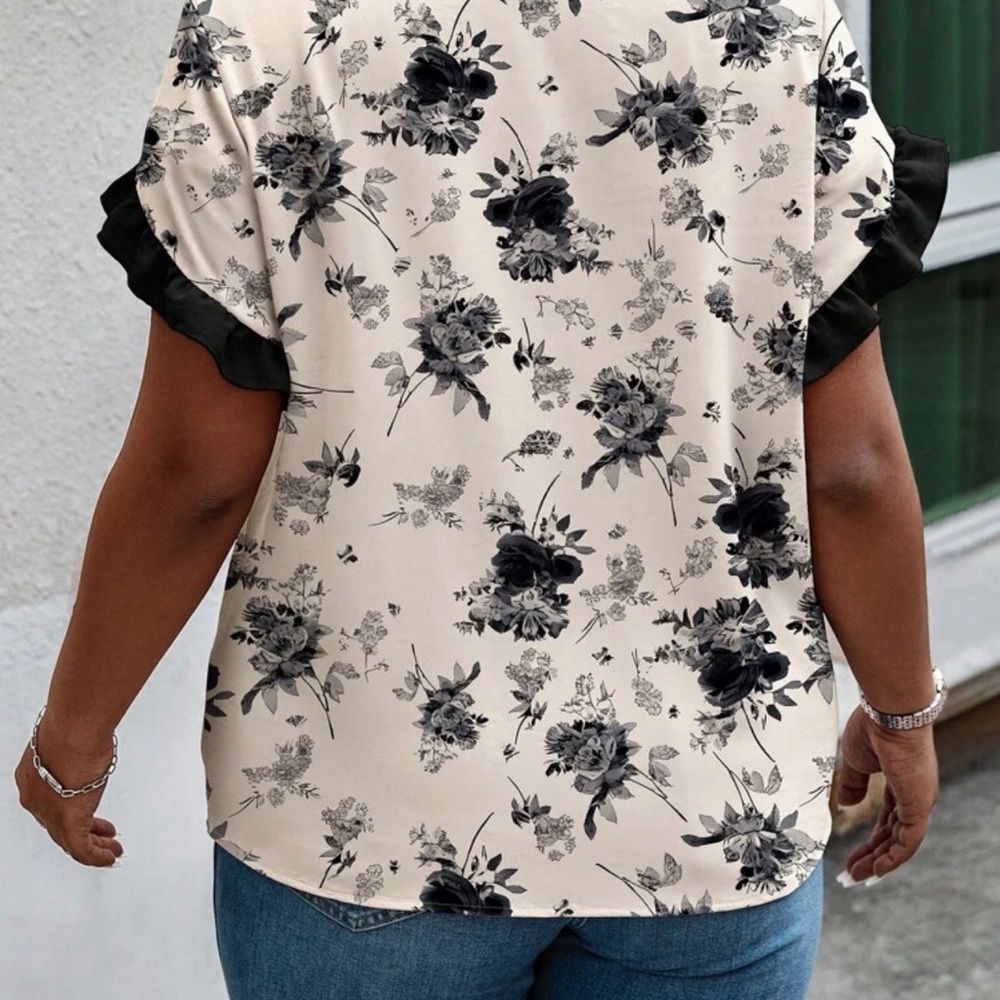 Floral Print Ruffle Sleeve Top - Picture 4 of 6